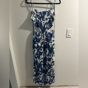 Abercrombie & Fitch White and Navy Apparel